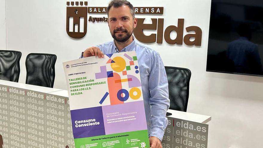 El edil de la Concejalía de Consumo Responsable del Ayuntamiento de Elda, Javier Rivera.