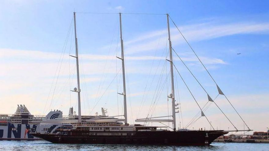 Die "Koru" am Freitagmorgen (25.4.) im Hafen von Palma
