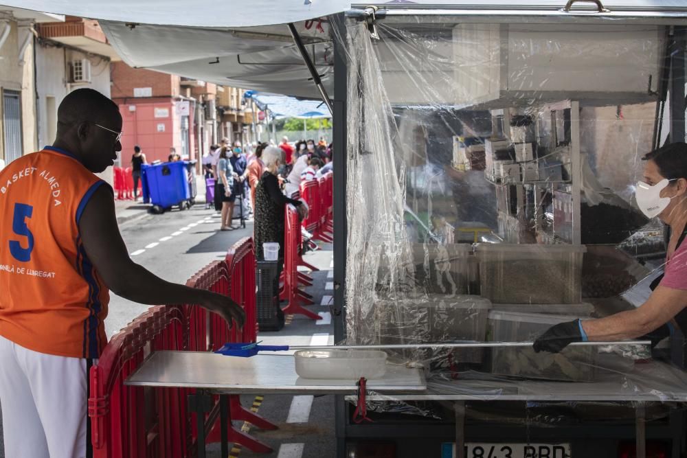 Torrent recupera el mercado ambulante de los viernes