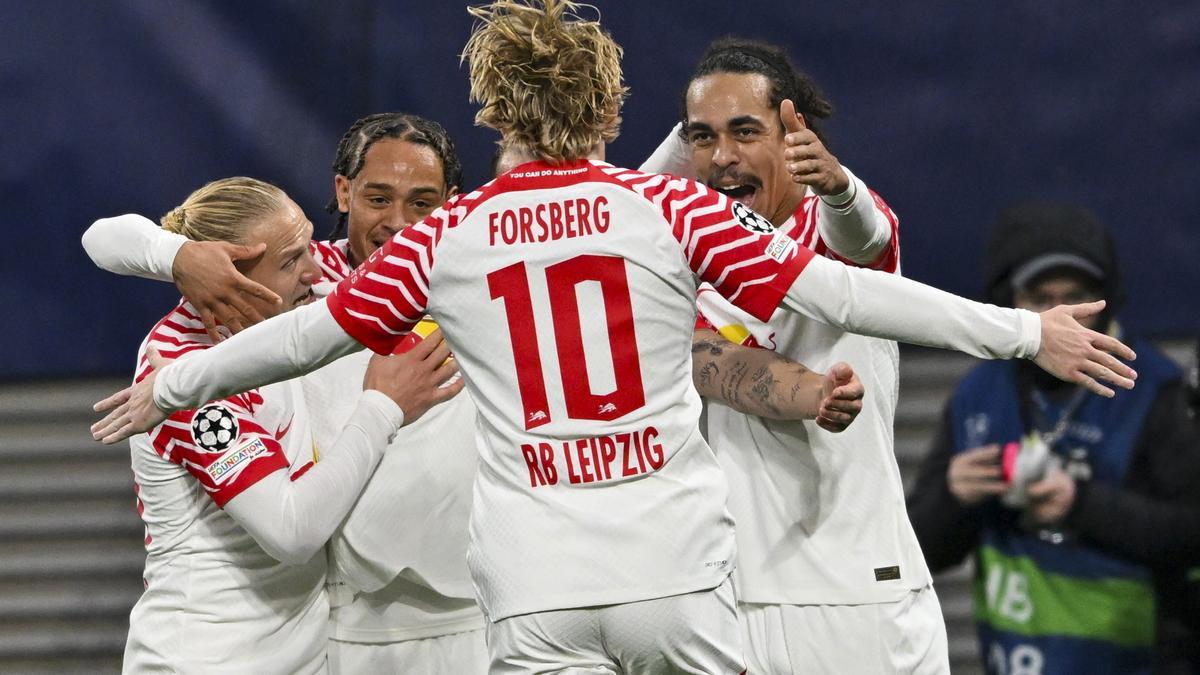 Resumen, goles y highlights del Leipzig 3 - 1 Estrella Roja de la Jornada 3 de la Fase de Grupos de la Champions League
