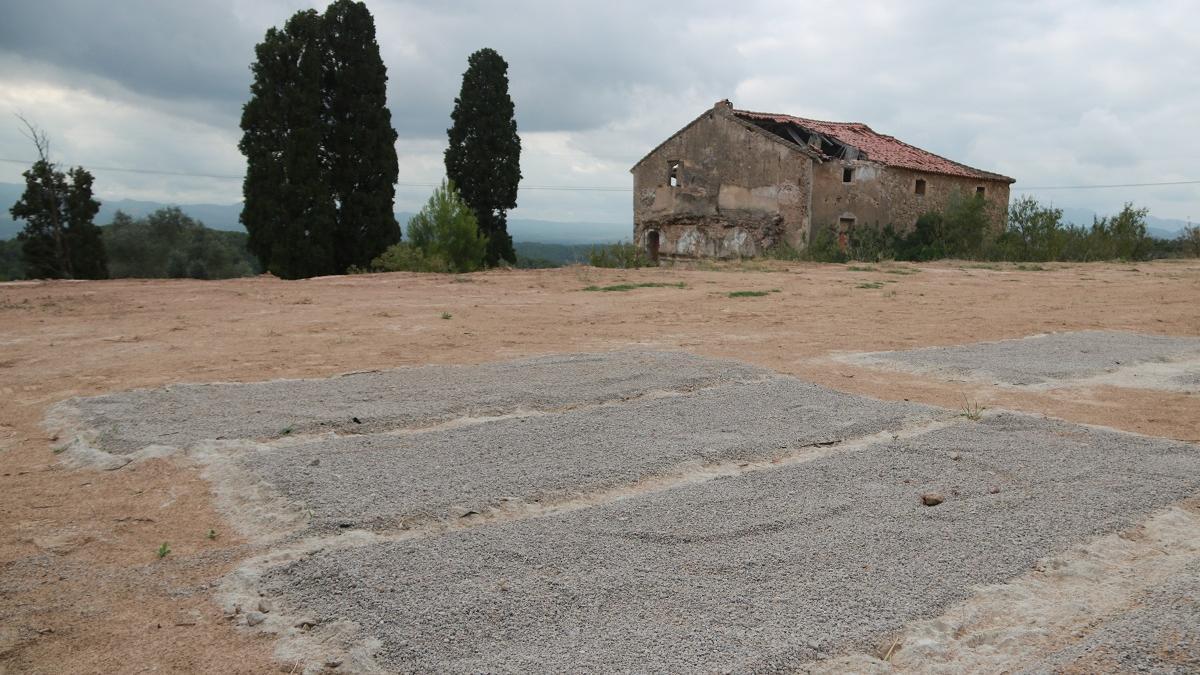 La fosa de la masía de Santa Magdalena, en Móra d'Ebre, donde se recuperaron 177 cuerpos de soldados republicanos