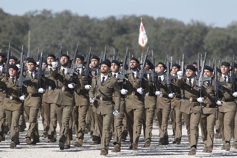 El general Ignacio Olazábal recibe el mando de la BRI X