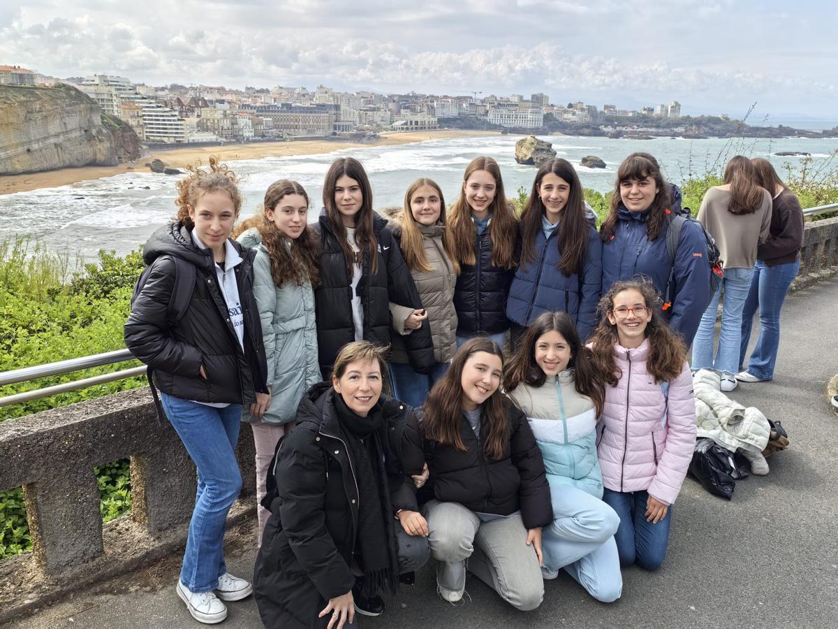 Alumnos del Colegio Romareda de Zaragoza con alumnos del Lycée St Joseph de Olorón