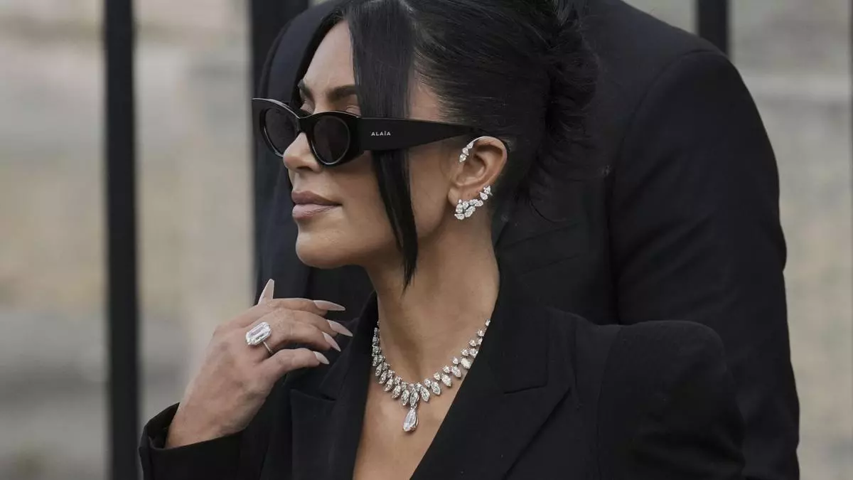 Condenado a tres a?os de prisi車n el cerebro del robo a Kim Kardashian en 2016