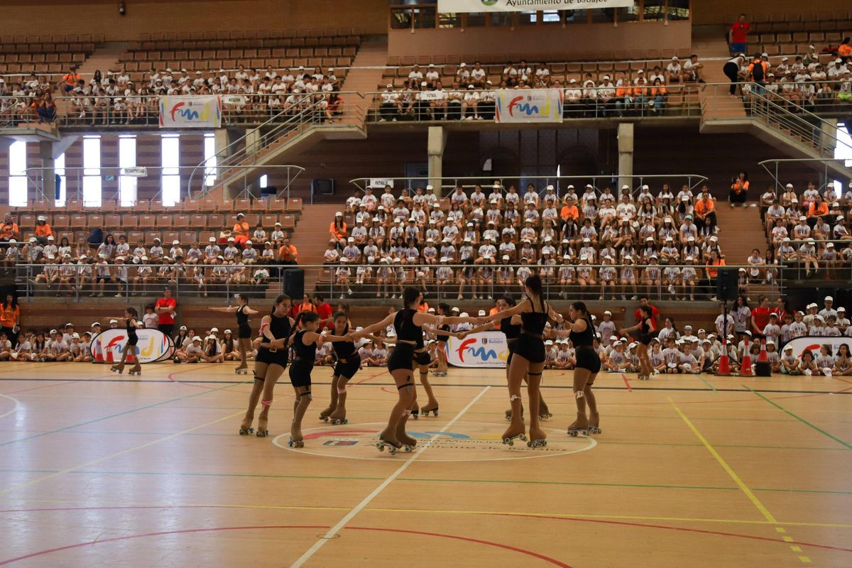 Exhibición de patinaje en la gala de clausura.