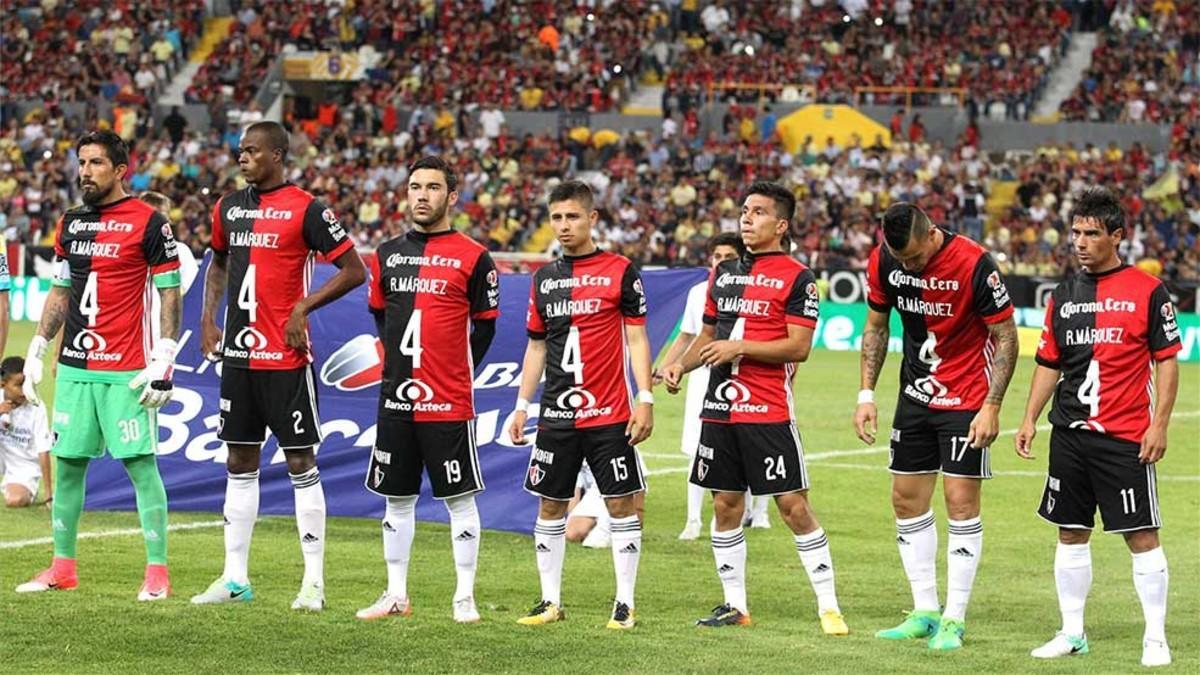 Jugadores de Atlas muestran su apoyo al futbolista Rafael Márquez con su nombre en las camisetas