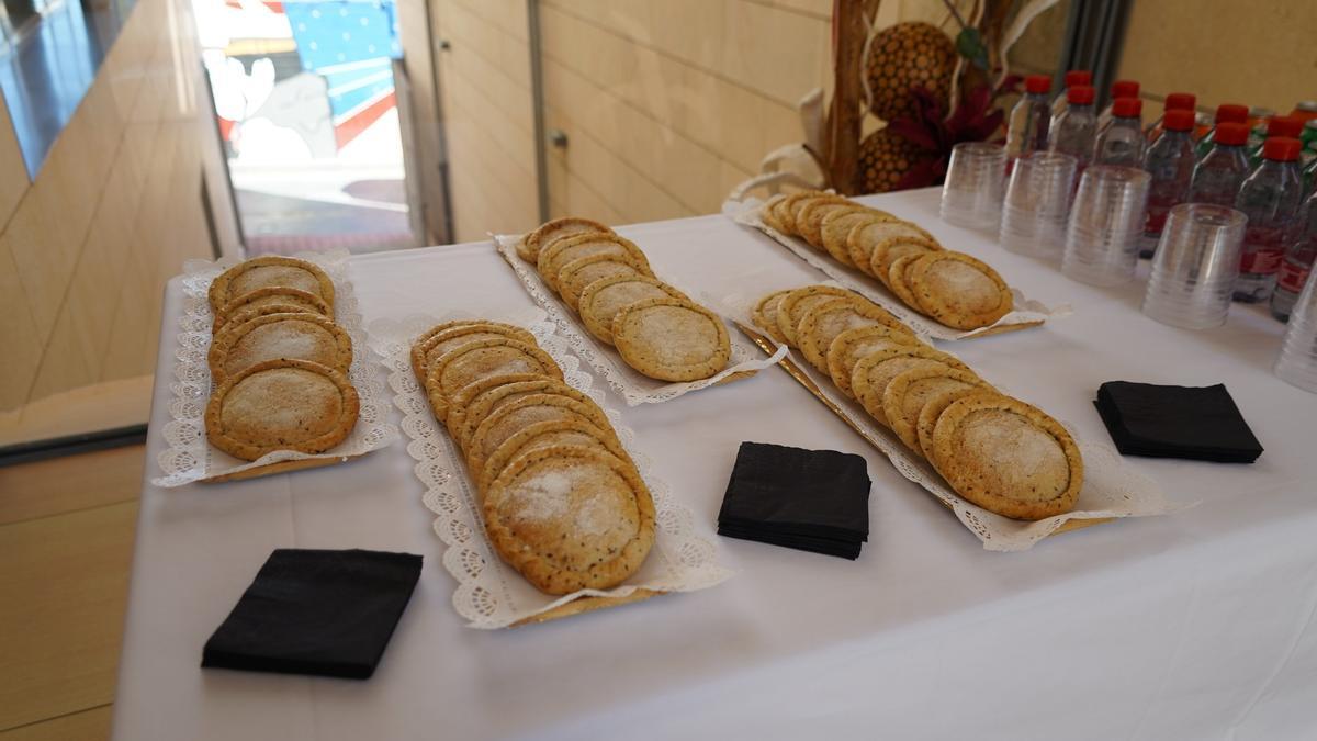 Las ‘fogassetes’ de Algemesí que se sirvieron en la presentación de la campaña promocional.