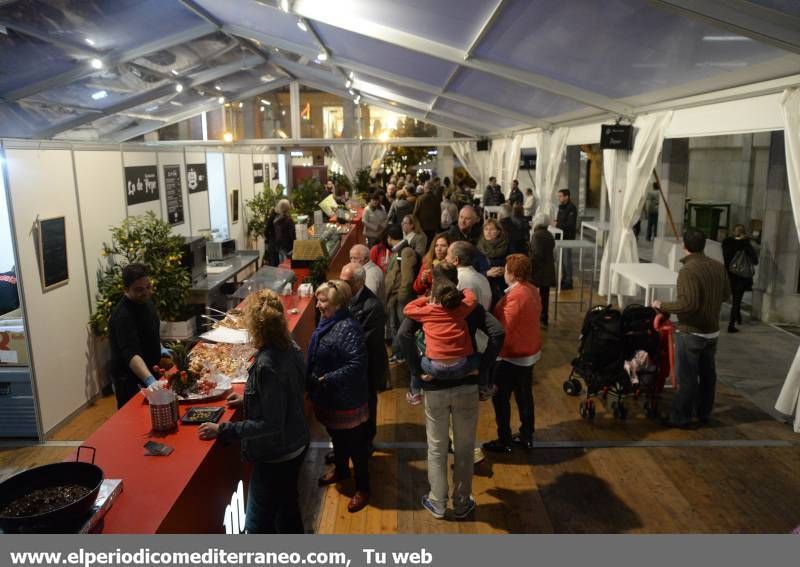 GALERÍA DE FOTOS -- Éxito del Mercado Gastronómico en Santa Clara