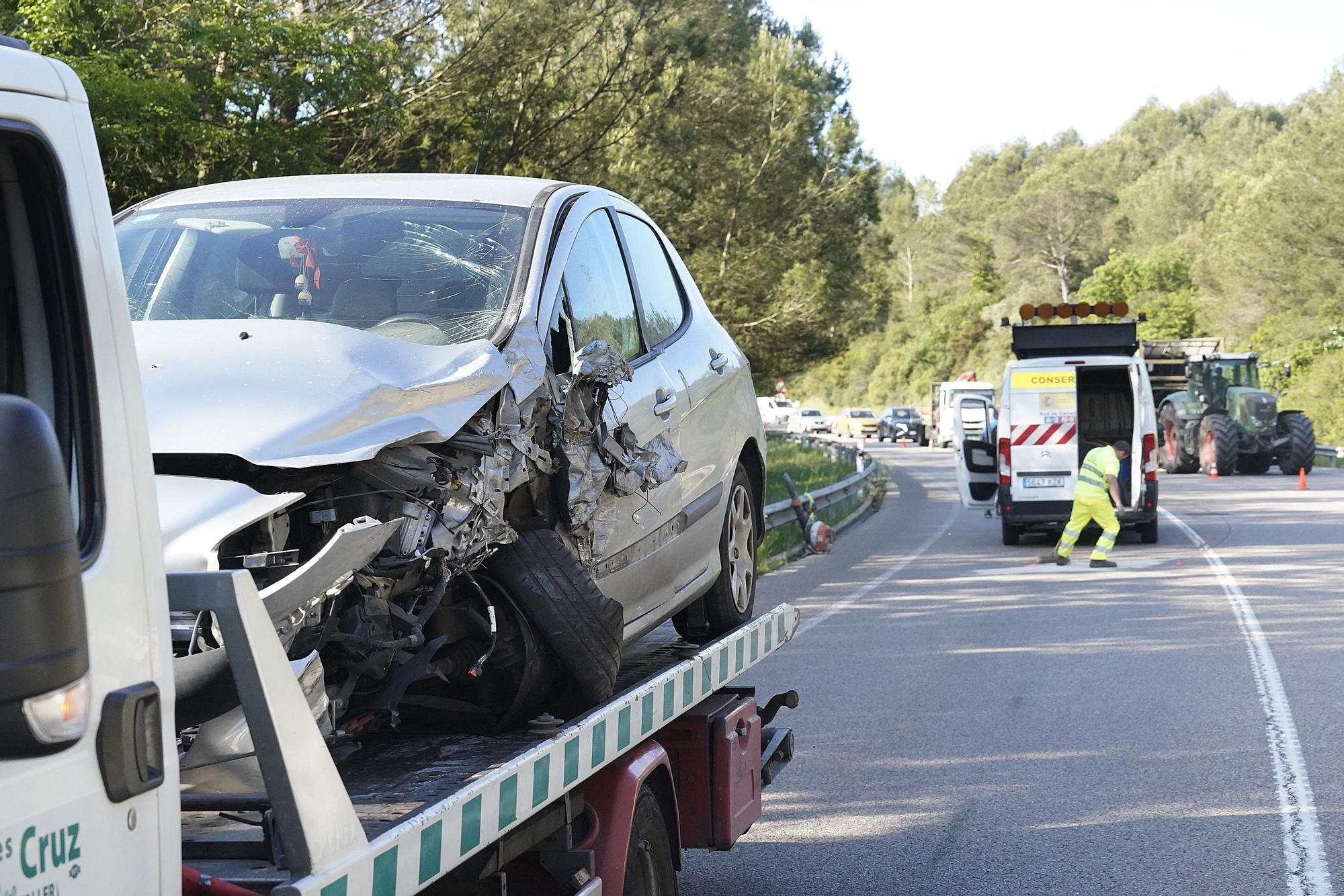 Accident de trànsit amb 4 ferits a la variant de Girona