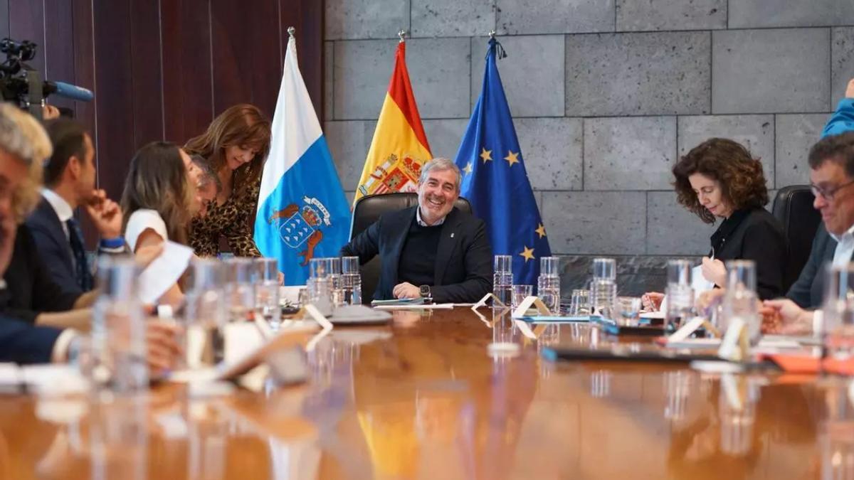 Clavijo preside la reunión del Consejo de Gobierno