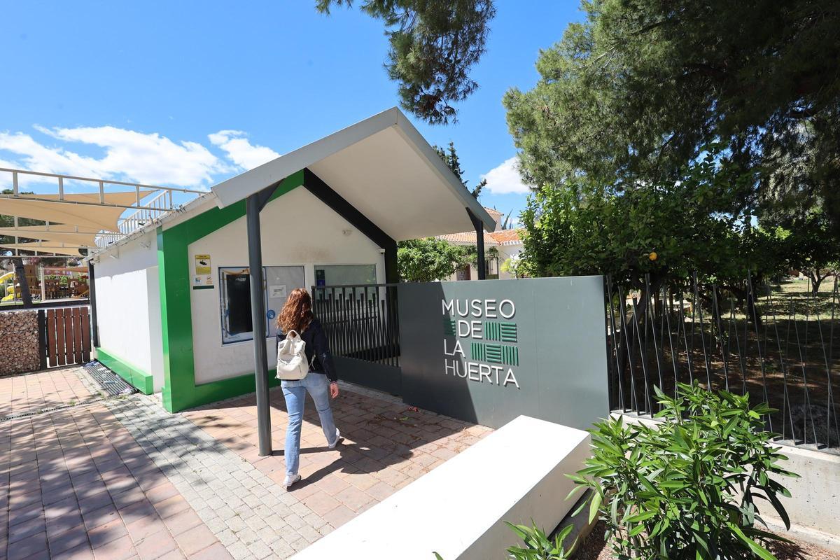 Acceso al Museo de la Huerta de Alcantarilla, todavía inmerso en las obras de renovación.