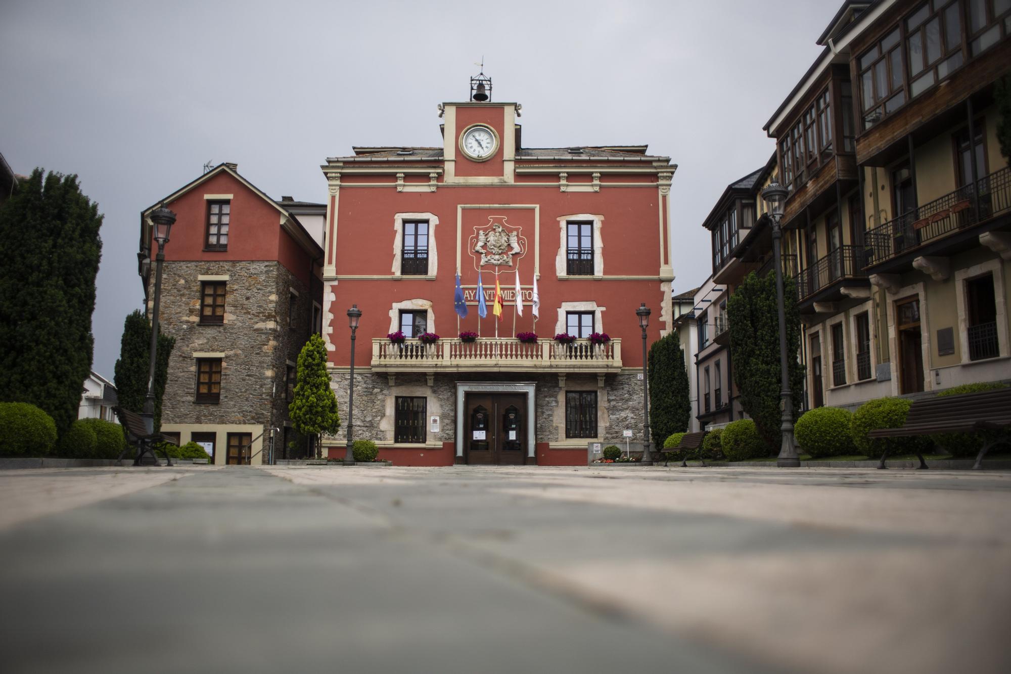 Asturianos en Navia, un recorrido por el municipio