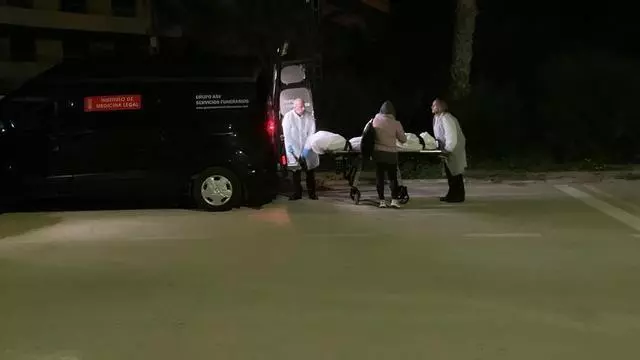 Trágico accidente en la playa de Barranco Rubio de Orihuela: un joven de 28 años muere al caer desde diez metros de altura