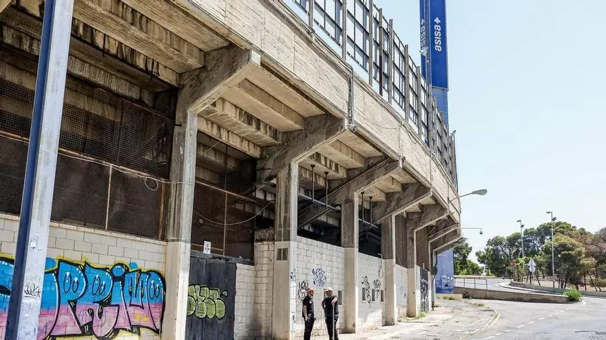 Situación de abandono del Estadio José Rico Pérez