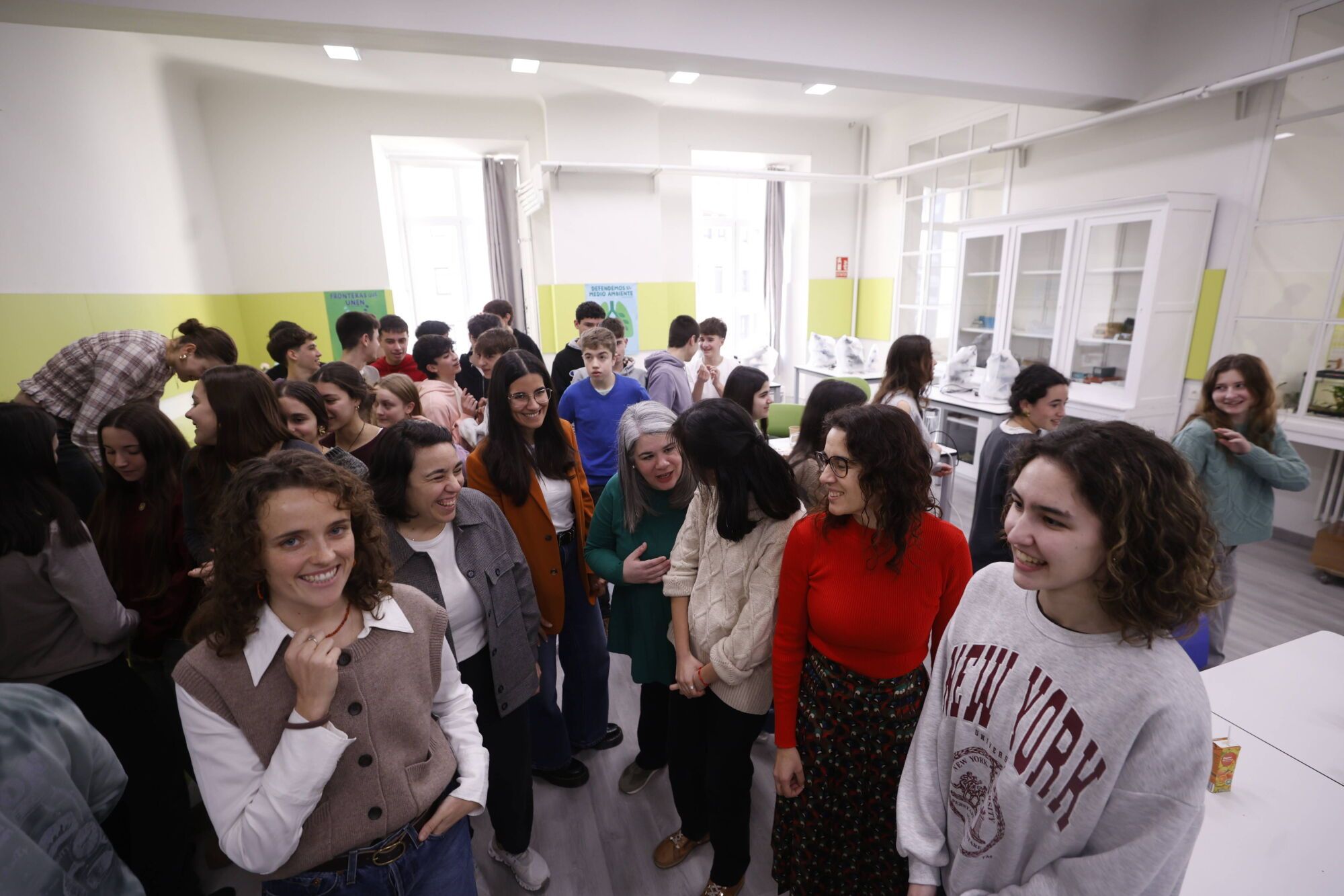 EN IMÁGENES: El colegio Inmaculada celebra el Día de la Mujer y la Niña en la Ciencia con un desayuno con siete científicas