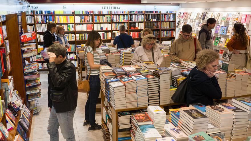 Llibreters de la regió central esperen una diada de Sant Jordi molt potent