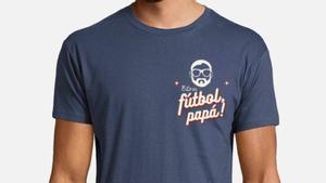Camiseta con el famoso lema esto es fútbol papá de Bordalás