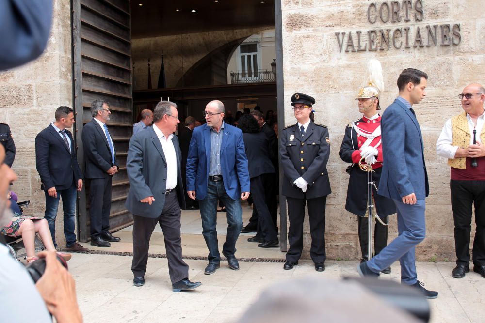 Recepción en la Generalitat tras la toma de posesión de Ximo Puig