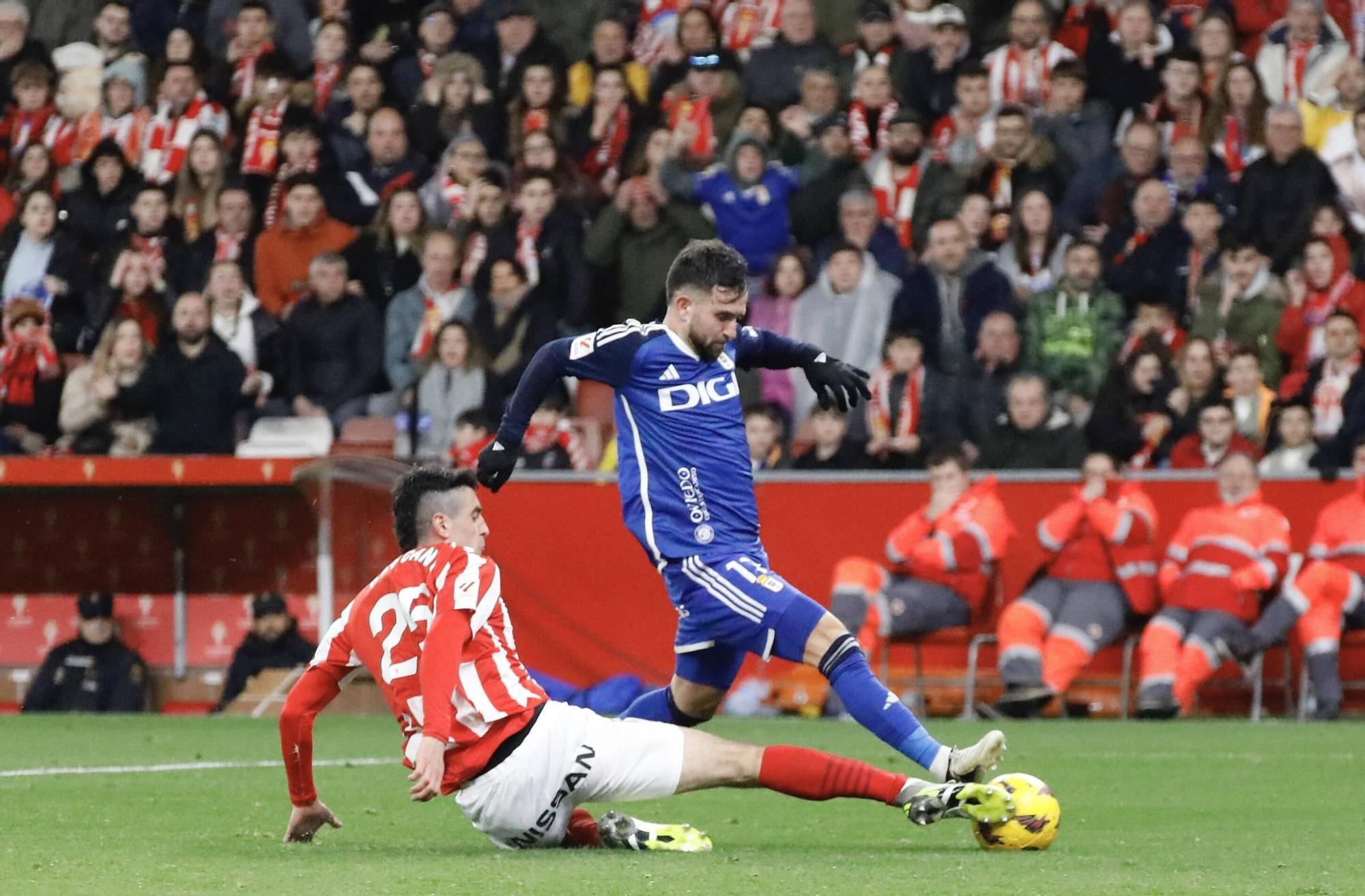 Real Sporting - Real Oviedo: el derbi en imágenes