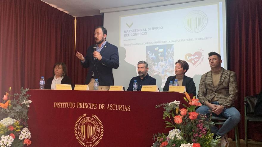 Los alumnos del IES Príncipe de Asturias se acercan al marketing