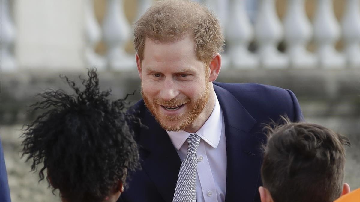 lmmarco51767321 britain s prince harry gestures in the gardens of buckingham200116195606