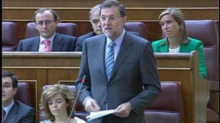 Rajoy a Zapatero: &quot;Actúe pensando en el interés general&quot;