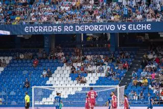 La Federación de Peñas del Deportivo convoca una protesta 'naranja' para el partido ante el Elche