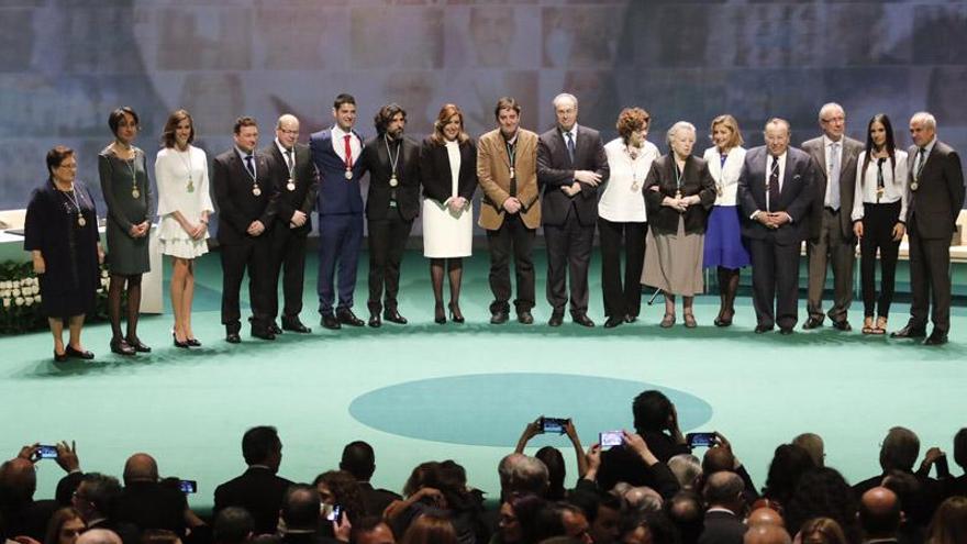 Díaz destaca &quot;inmenso cambio estructural&quot; de Andalucía en 37 años autonomía