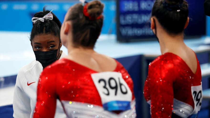 Simone Biles confirma que se retiró por ansiedad: &quot;Luchaba contra demonios en mi cabeza&quot;