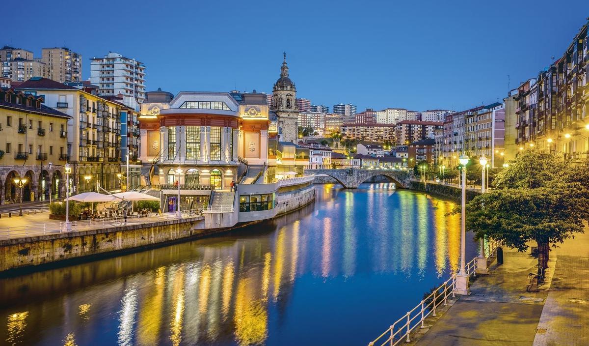 Bilbao, atravesado por el río Nervión, es la ciudad con el aire más limpio de Europa