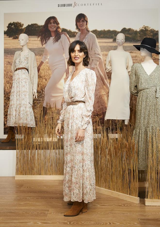 Sara Carbonero con vestido de flores en la presentación de la colección sostenible de Slow Love y Cortefiel