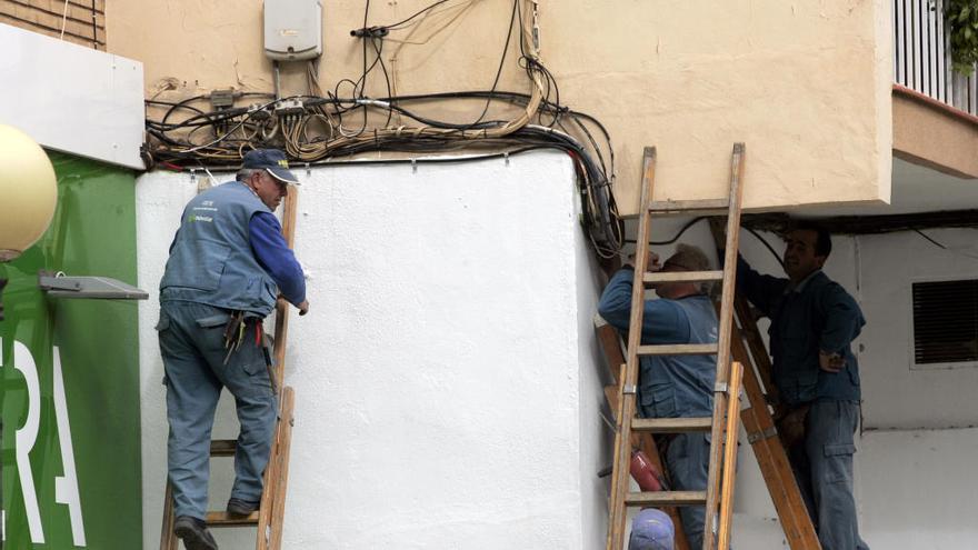 Instalación de fibra óptica en Cartagena.