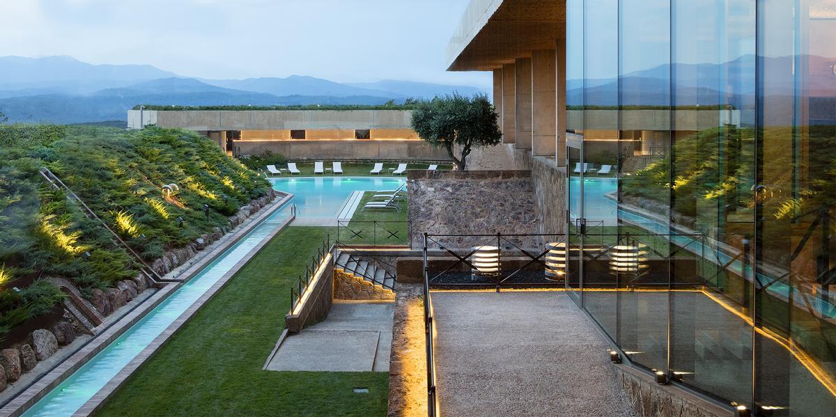 El hotel con piscina de Esperit Roca.