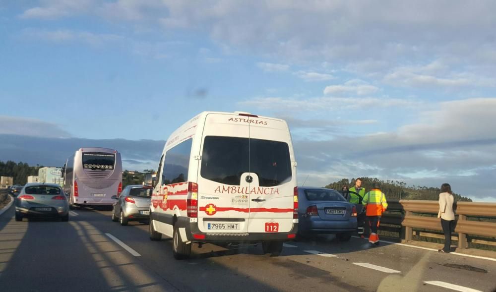 Accidente múltiple en la autopista "Y"