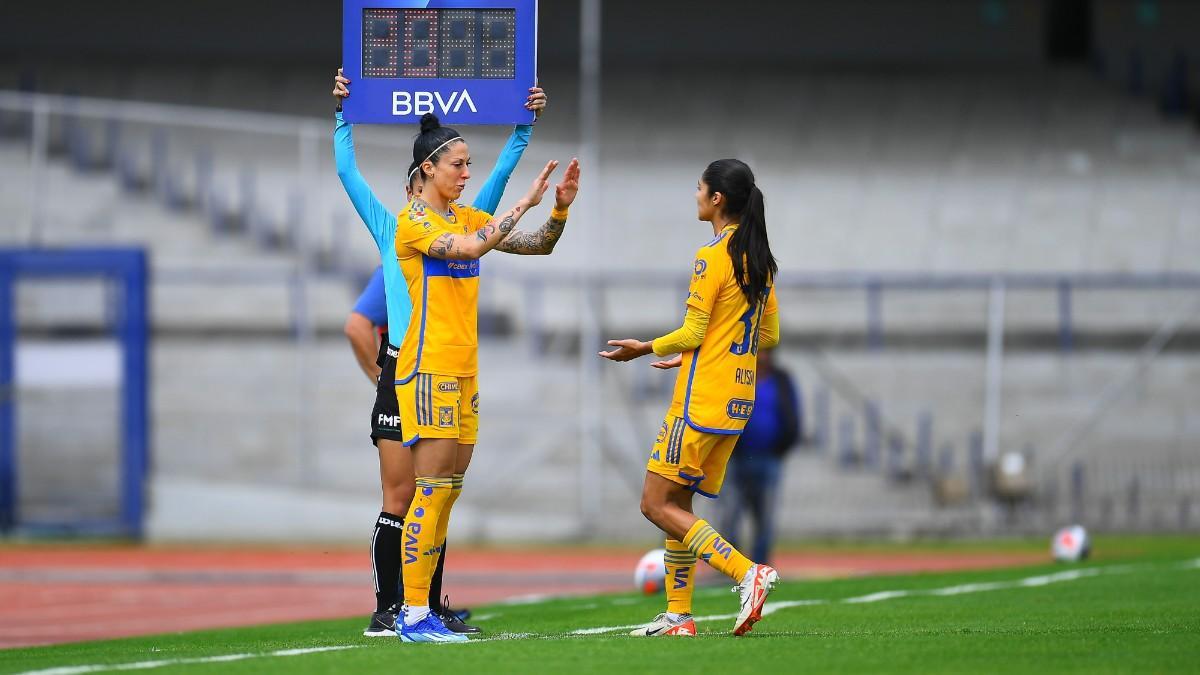 Jenni Hermoso debuta con los Tigres UANL