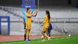 Jenni Hermoso debuta con los Tigres UANL