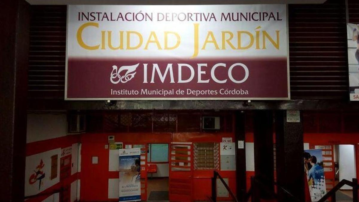 Fachada del Imdeco.