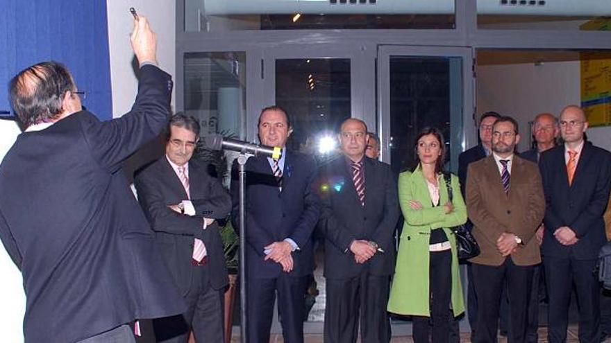 Una imagen de la inauguración del Palacio del Agua, en 2007, con José Manuel Medina, Mónica Lorente, Antonio Lidón y José Joaquín Ripoll.