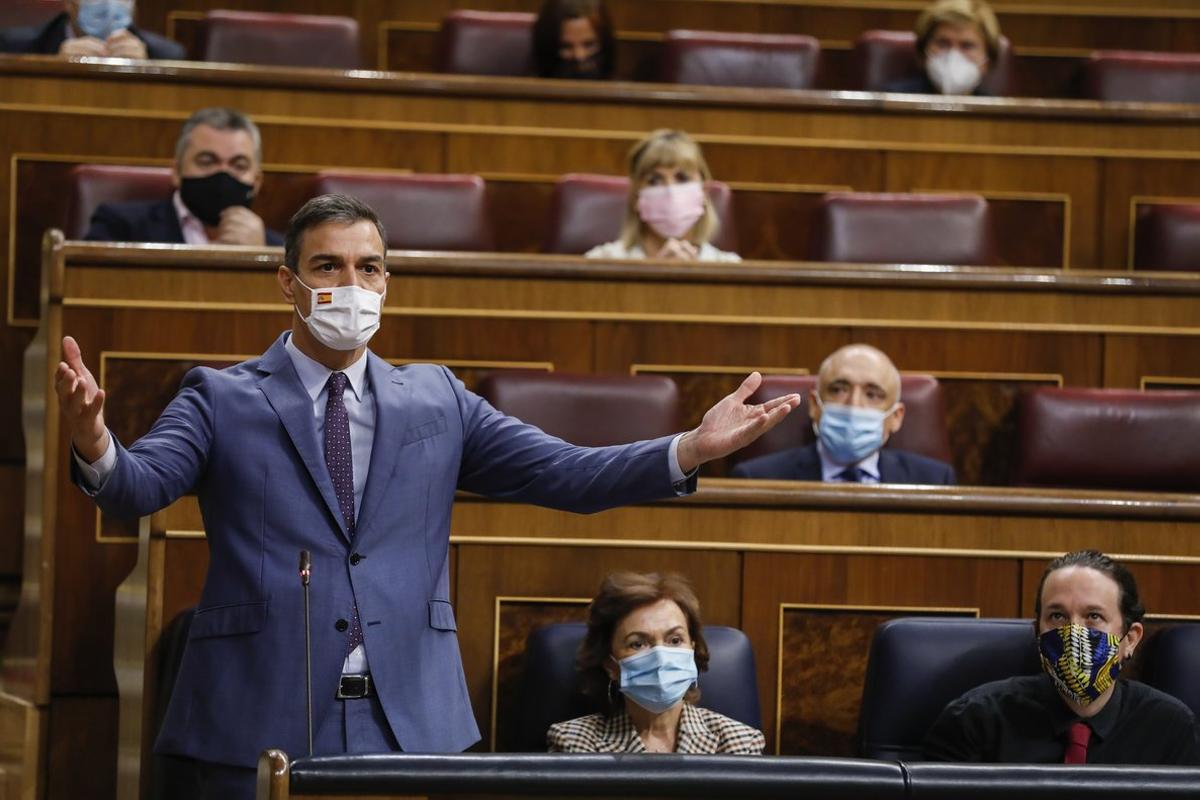 El presidente del Gobierno, Pedro SÃ¡nchez, interviene durante una sesiÃ³n de control al Gobierno en el Congreso de los Diputados, en Madrid, (EspaÃ±a), a 14 de octubre de 2020. Esta nueva sesiÃ³n estarÃ¡ marcada por el debate sobre la gestiÃ³n de la pandemia originada por la crisis sanitaria del coronavirus y la situaciÃ³n judicial del vicepresidente segundo del Gobierno, Pablo Iglesias, por el caso Dina.