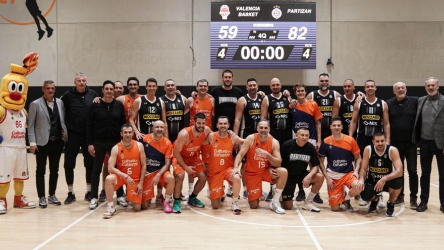 Las leyendas del Valencia Basket juegan este viernes en el Stark Arena de Belgrado