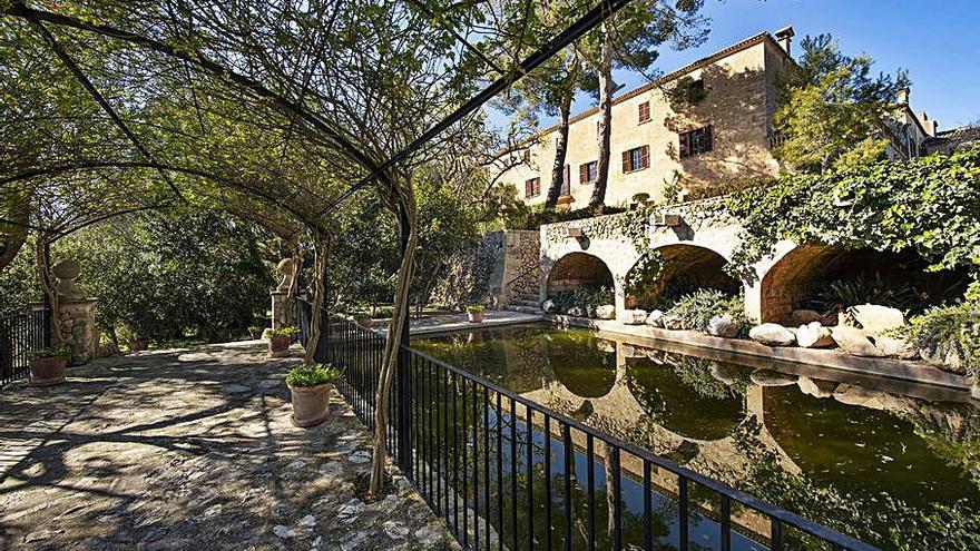 Los jardines de Els Calderers en Sant Joan. 