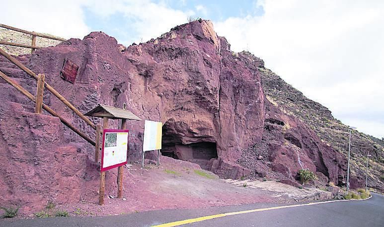 Aspecto de la Cueva Roja en Santa Cruz que necesita rehabilitación