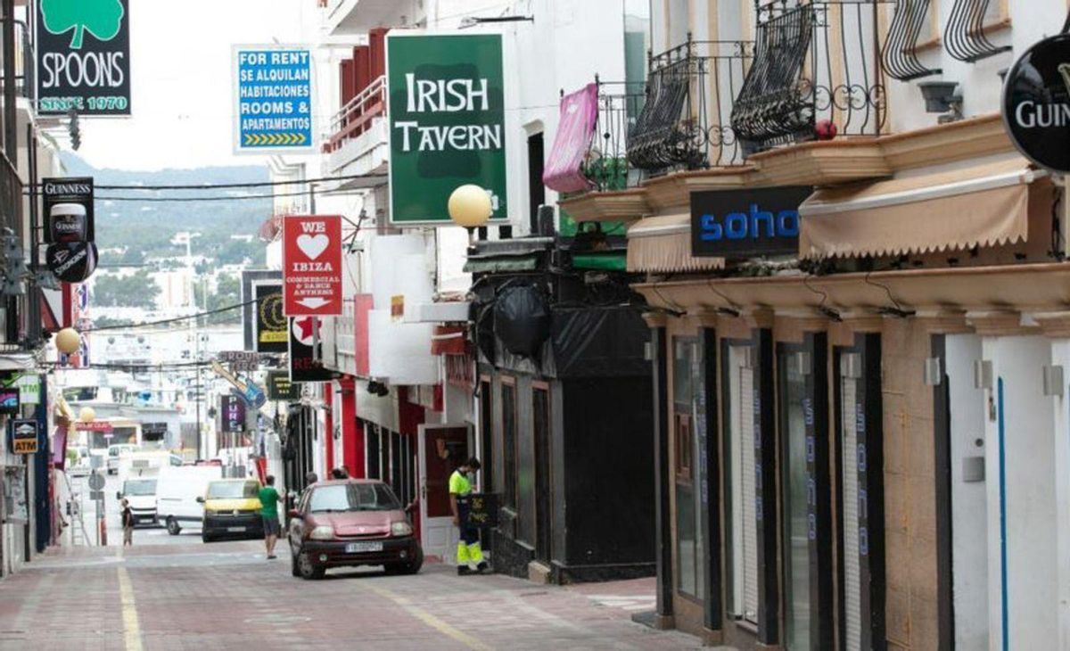 Imagen de archivo de una de las calles del West End. | J. A. RIERA