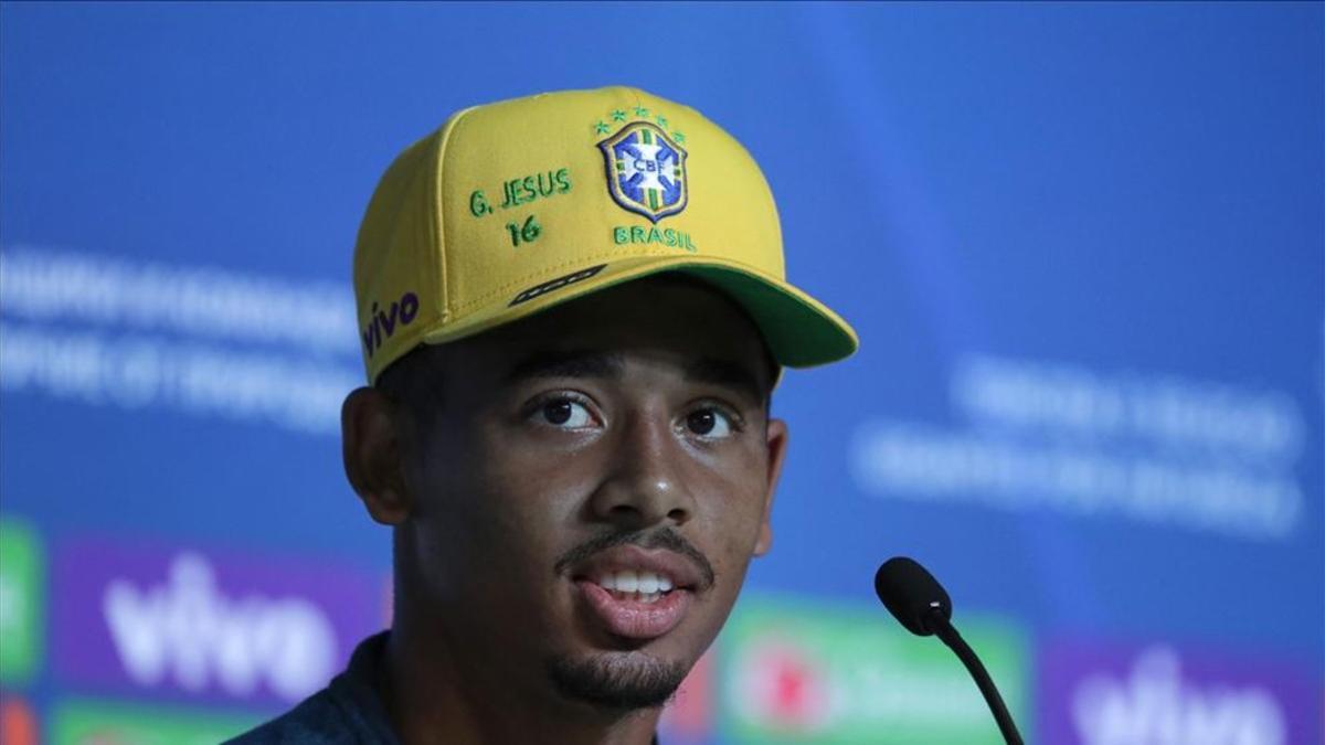 El jugador de Brasil, Gabriel Jesús, en la rueda de prensa de hoy en Sochi