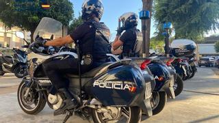 Dos detenidos en Sevilla por un robo con violencia mediante la técnica del 'mataleón' en la Buhaira