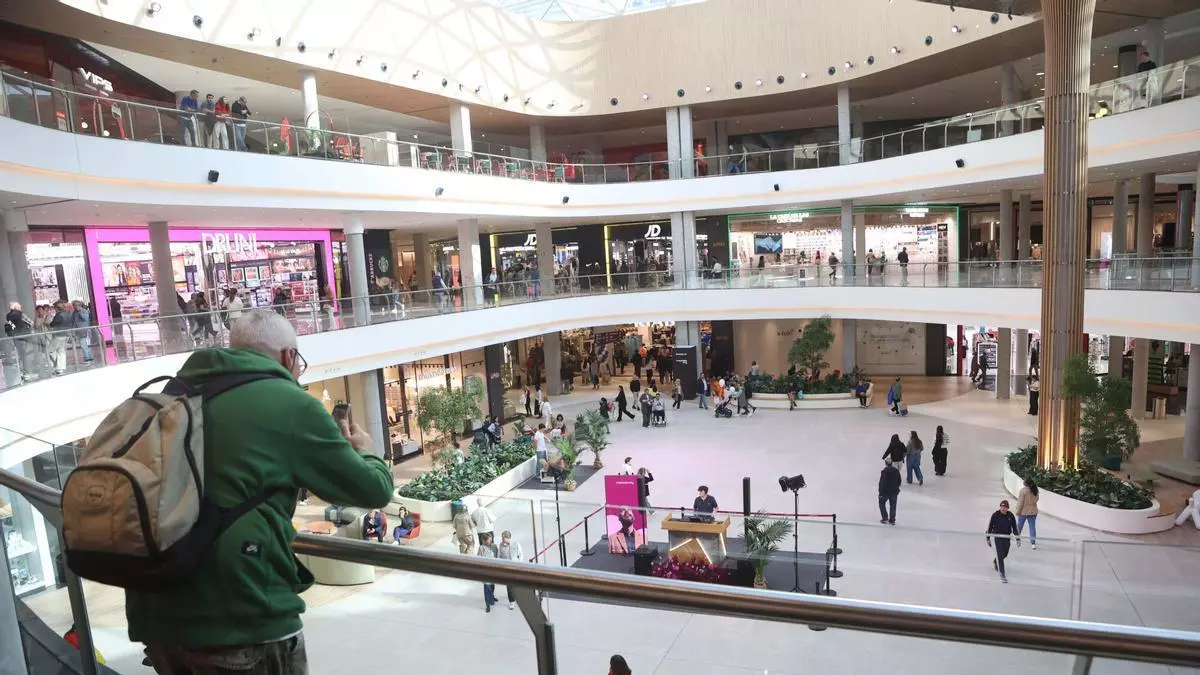 Inditex proyecta ampliar una de sus tiendas en el centro comercial Marineda City de A Coruña y añadirle una nueva planta