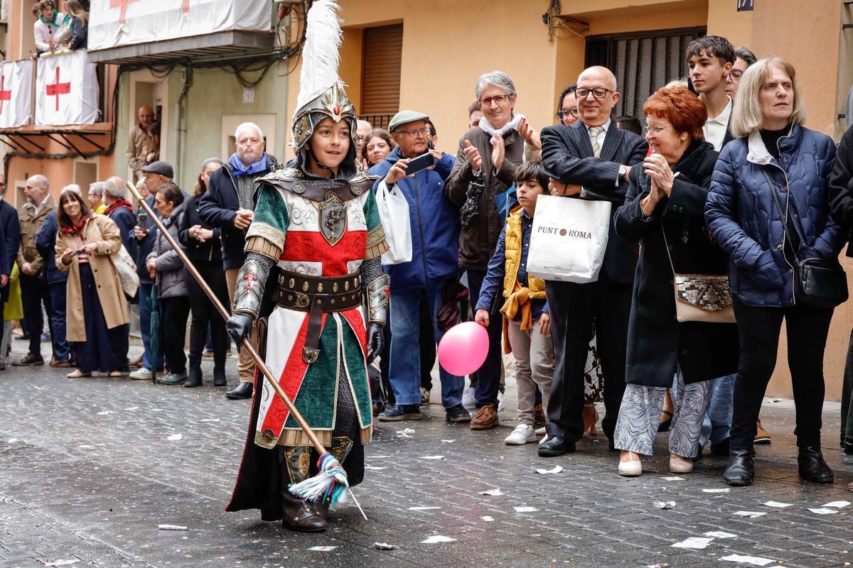 La lluvia concede una tregua a la Gloria Infantil de Alcoy La lluvia concede una tregua a la Gloria Infantil de Alcoy