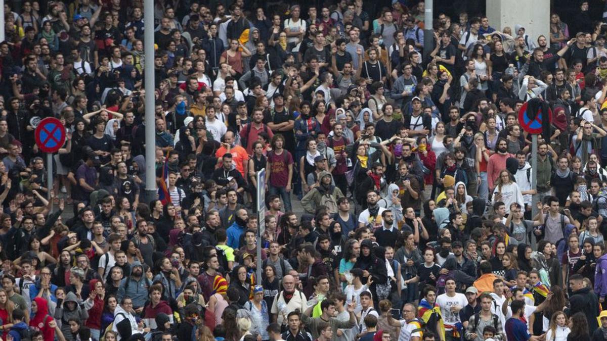 Incidents a l’aeroport en una protesta de Tsunami Democràtic. | ELISENDA PONS