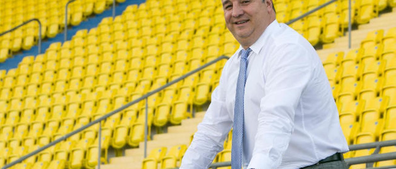 Miguel Ángel Ramírez, presidente de la UD Las Palmas, en el Estadio de Gran Canaria.