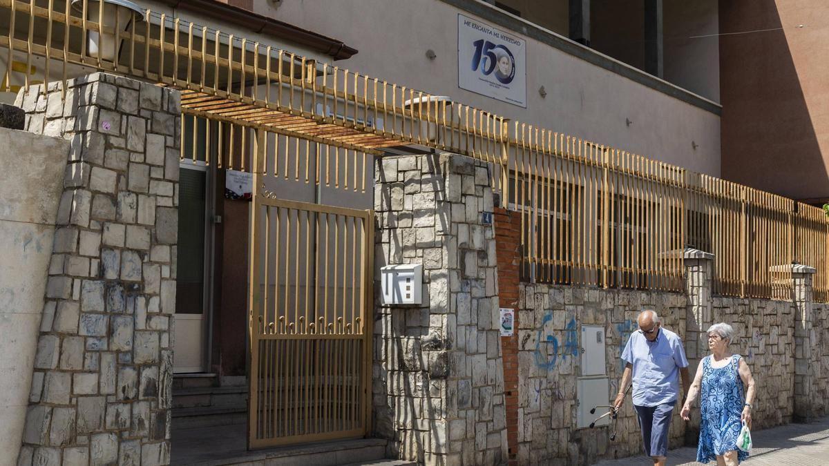 Fachada del colegio Madre Josefa Campos, de Alaquás, la semana pasada.